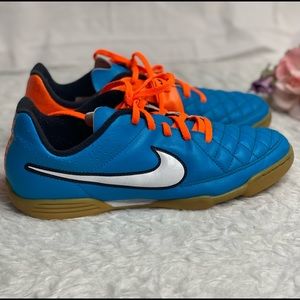 Nike Tiempo shoes size 5.5Y